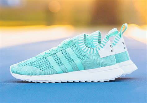 adidas primeknit women.